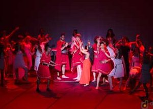 vie-associative–arts–declic Comédie musicale de emot:ys avedc des étudiants