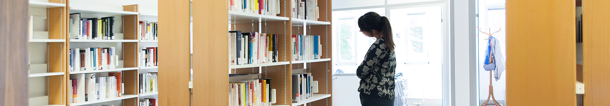 Rayons de livres et publications