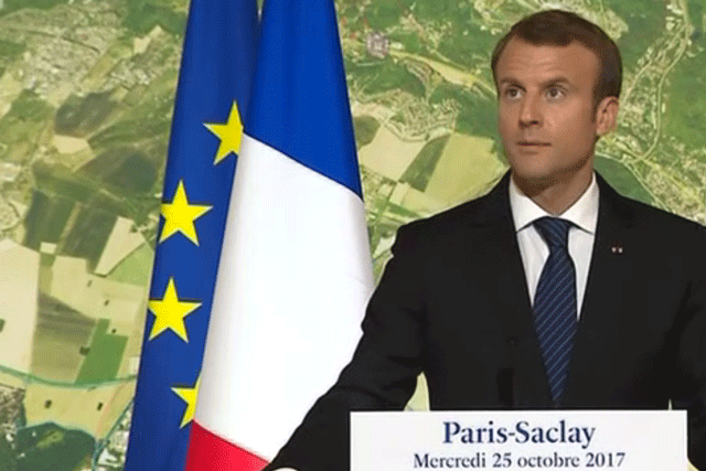 Emmanuel Macron à Saclay
