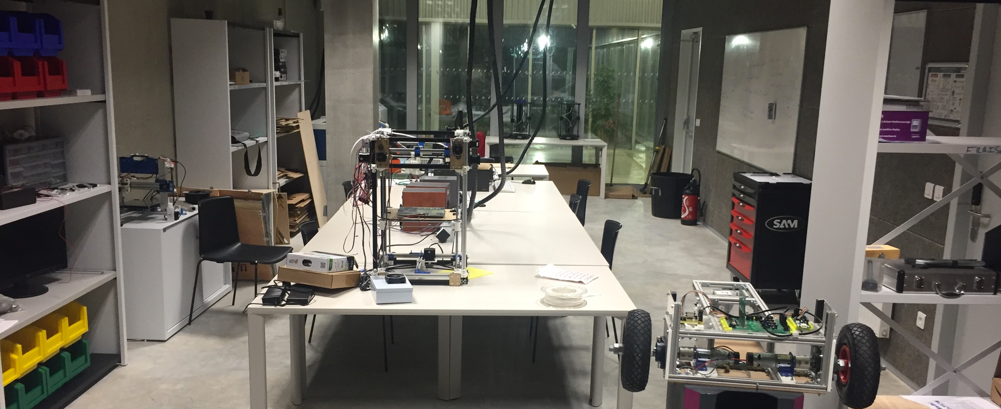 Equipements disponibles au FabLab Equipements disponibles au FabLab